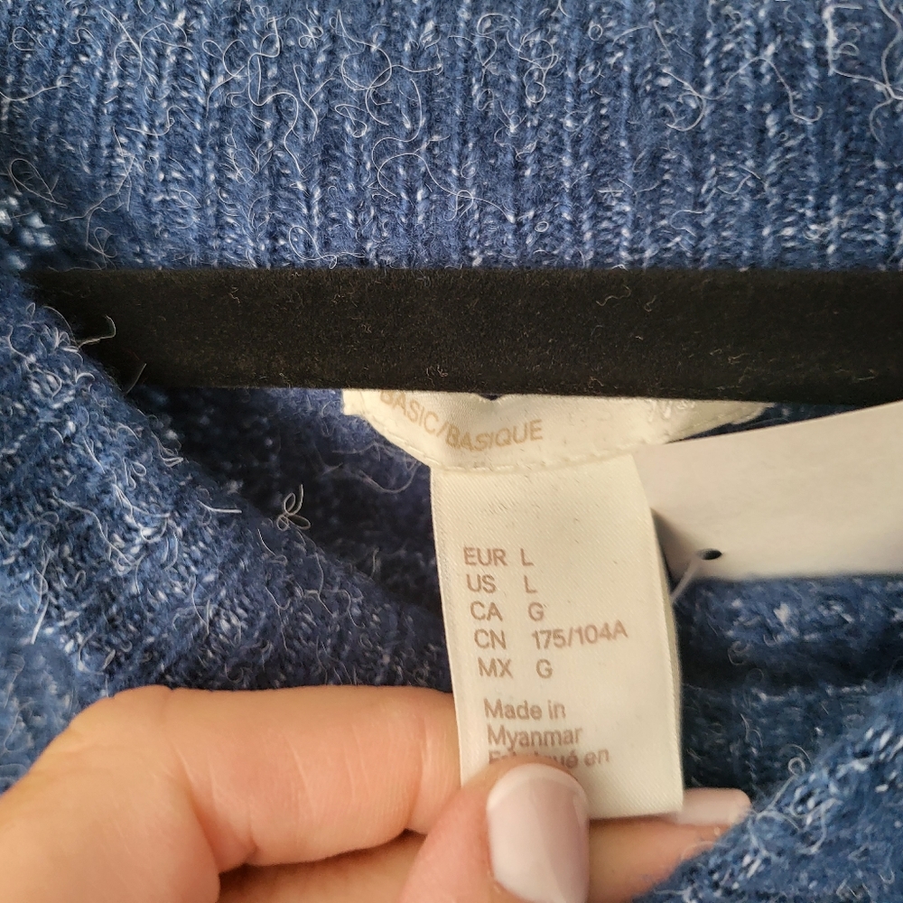 H&M Knit Sweater - Picture 5 of 5